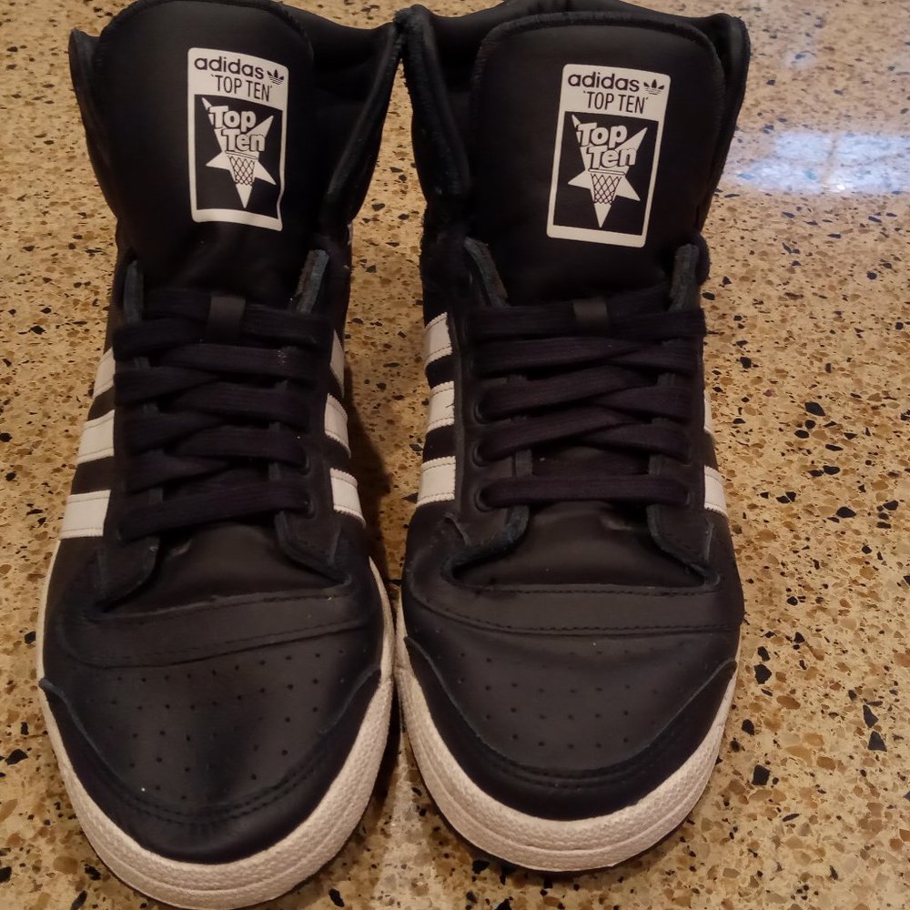 Adidas High Top-- Top Ten -- Blue & White Size 9
